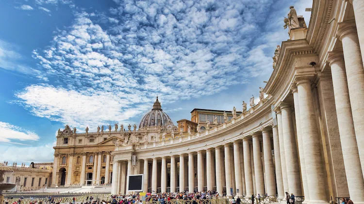 Tutte le illusioni ottiche in Piazza San Pietro che probabilmente non conosci