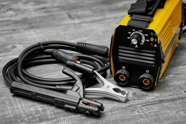 Cosa significa saldatrice inverter e come funziona