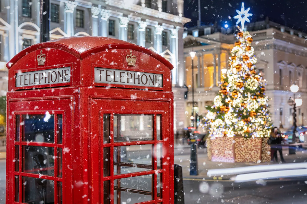 I luoghi più natalizi del mondo dove regna lo spirito delle feste Londra a Natale