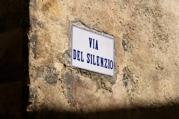Tutte le vie in Italia dedicate ai cantanti