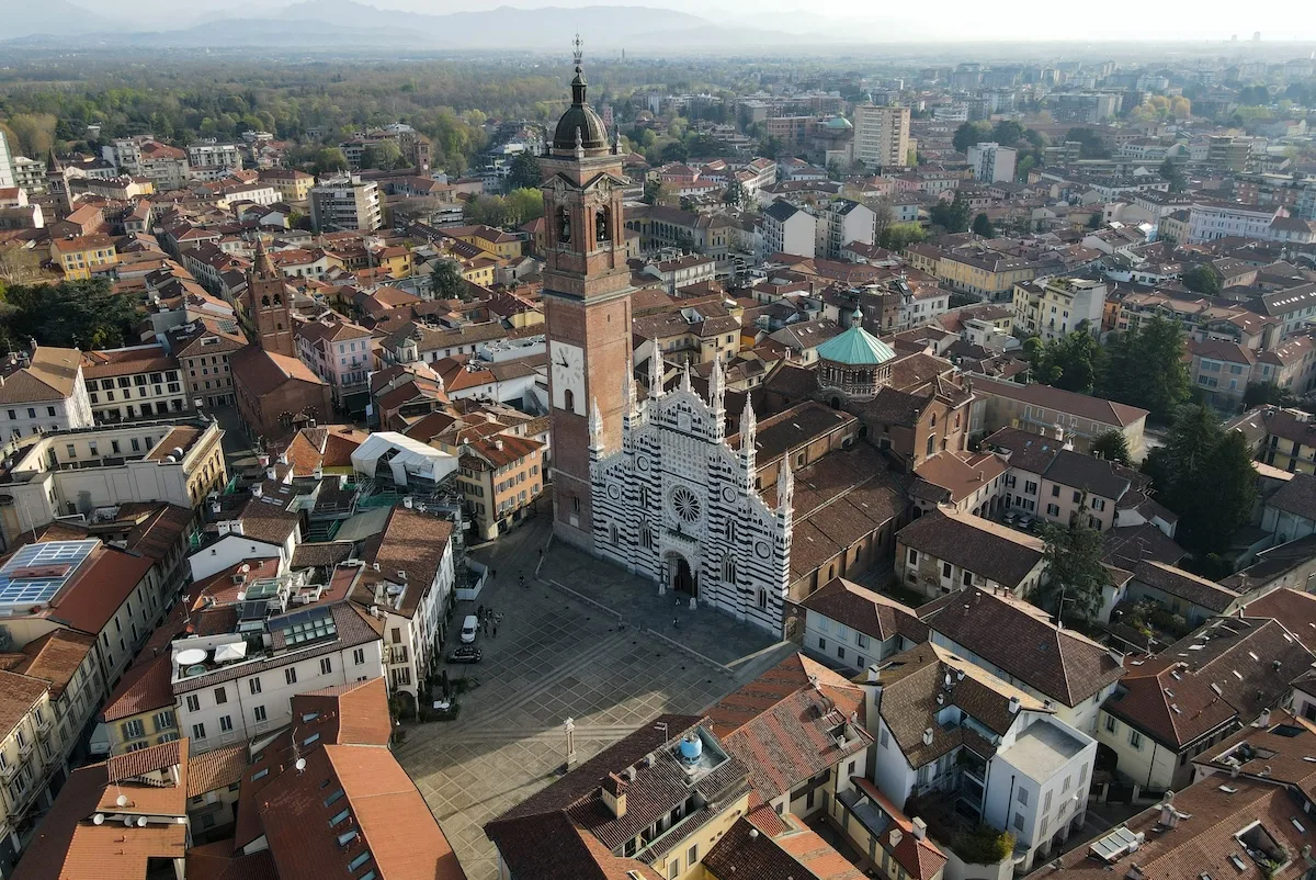Alla scoperta di Monza, una città dai mille volti: cosa fare, cosa vedere e quanto costa viverci