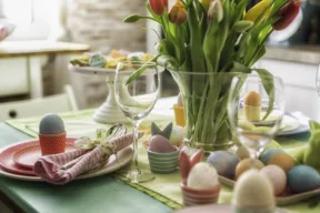 tavola decorata per Pasqua