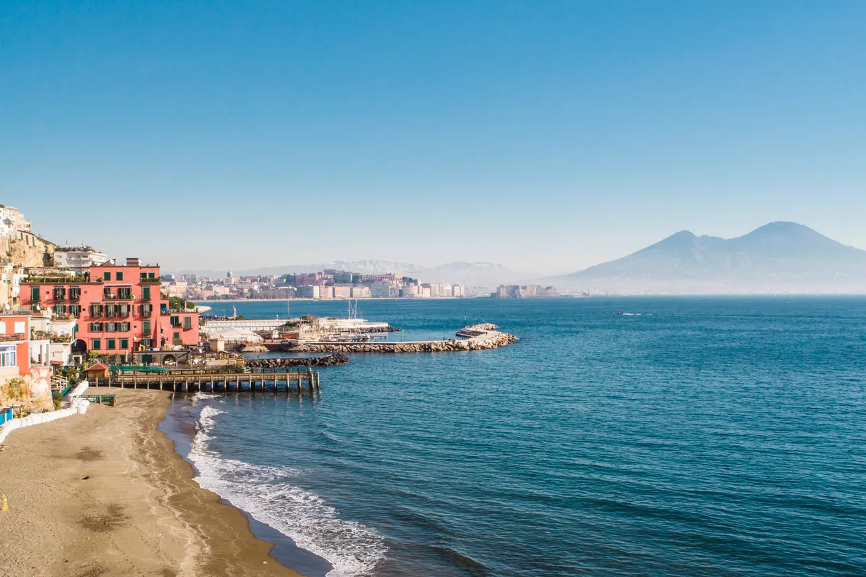 Dove andare al mare vicino a Napoli?