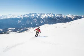 Dove andare in montagna vicino a Torino: la guida completa per una fuga sulla neve