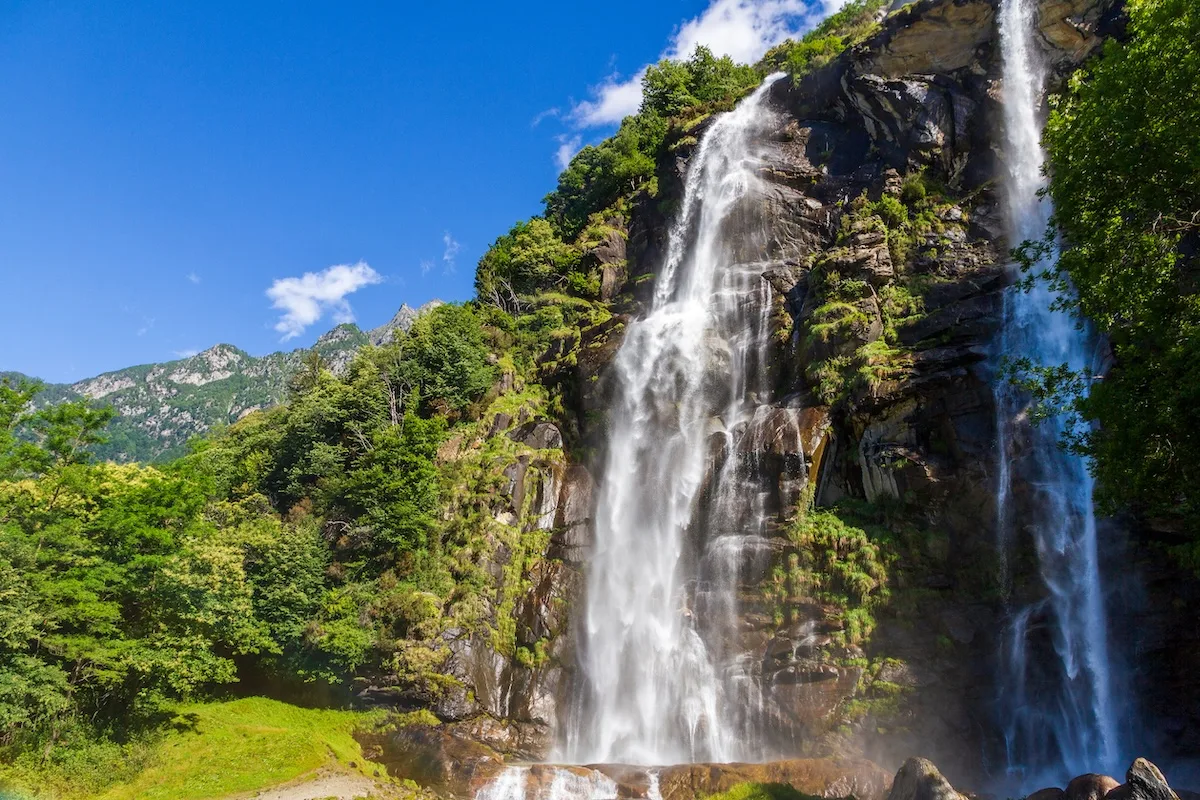 Quali sono le 10 cascate più belle d'Italia? Cascate dellAcquafraggia jpeg