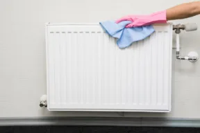 pulire i termosifoni