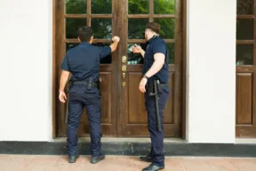 I vigili possono entrare in casa per effettuare un sopralluogo per sospetto abuso edilizio?