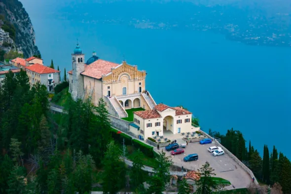 Santuario di Montecastello