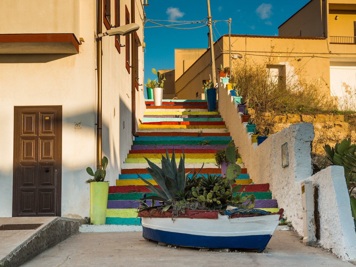 Scala colorata a Lampedusa