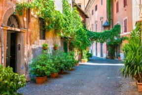 What to see in Trastevere and how much it costs to live in this Roman neighbourhood