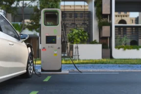 colonnina di ricarica auto elettrica