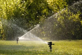 irrigazione in giardino