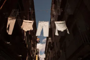 Come stendere correttamente il bucato: consigli per una perfetta asciugatura