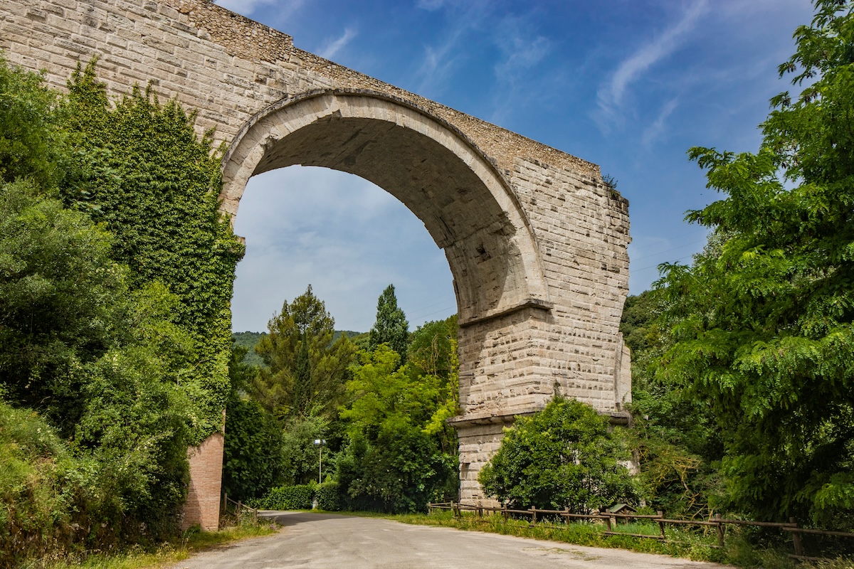 ponte di augusto