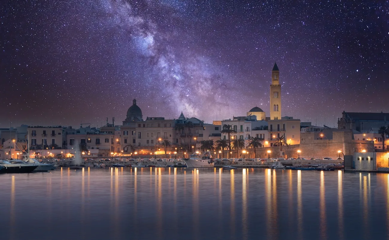 Bari by night