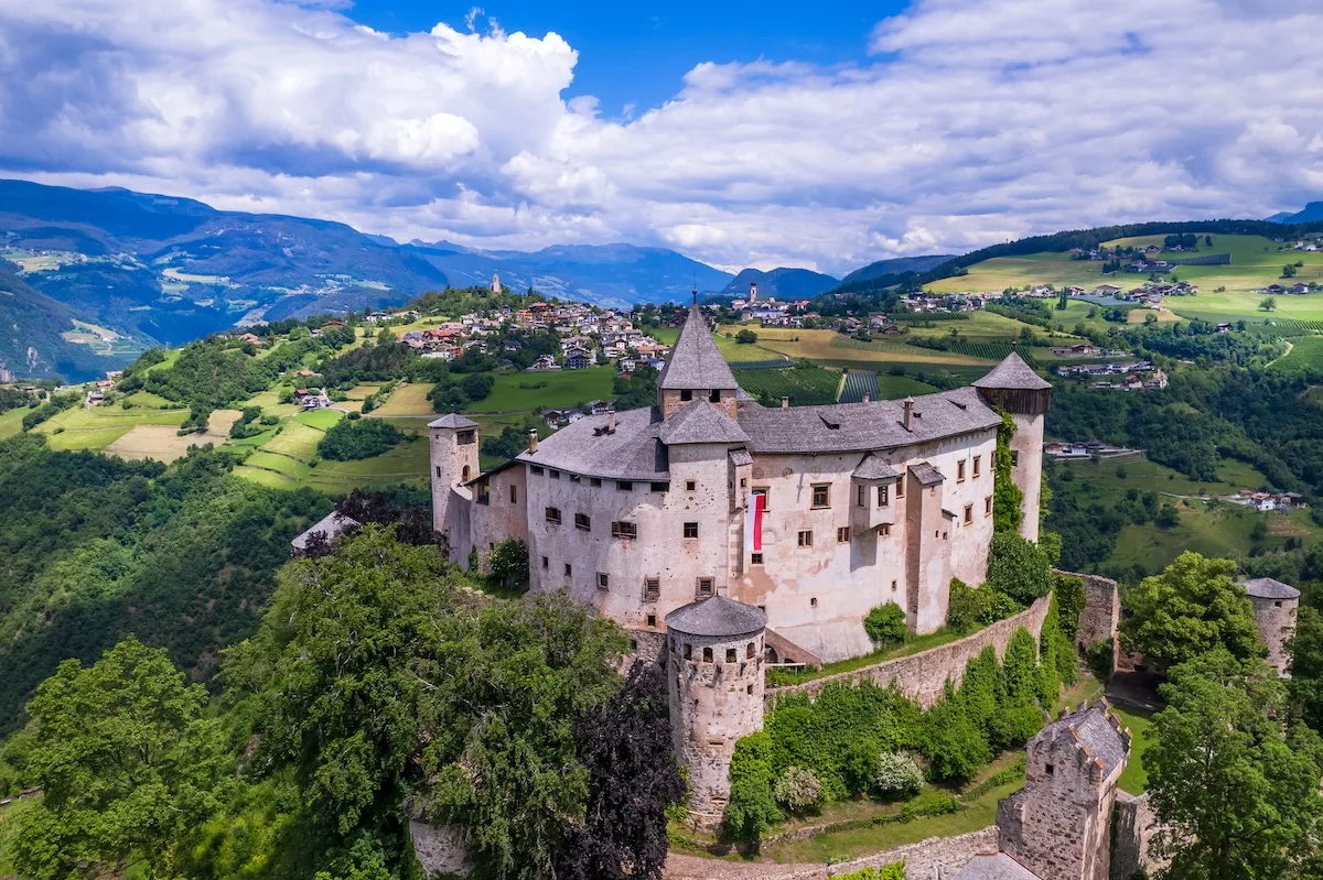 Storia, caratteristiche e come visitare Castel Presule Castel Presule