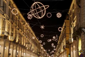 Cosa fare a Natale 2025 a Torino e quando si accende l'albero in piazza