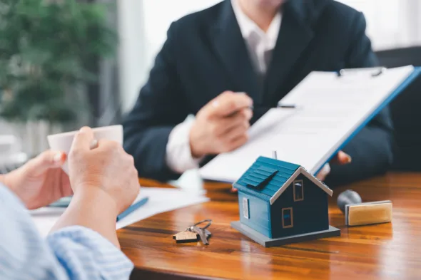 What is a notarial deed (atto notarile)?