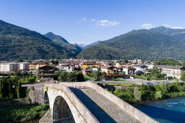 ponte e città di morbegno