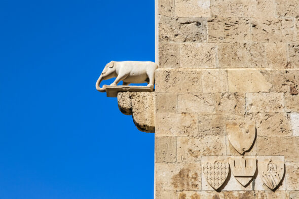 The history and features of the Elephant Tower in Cagliari, one of the city’s highest vantage points