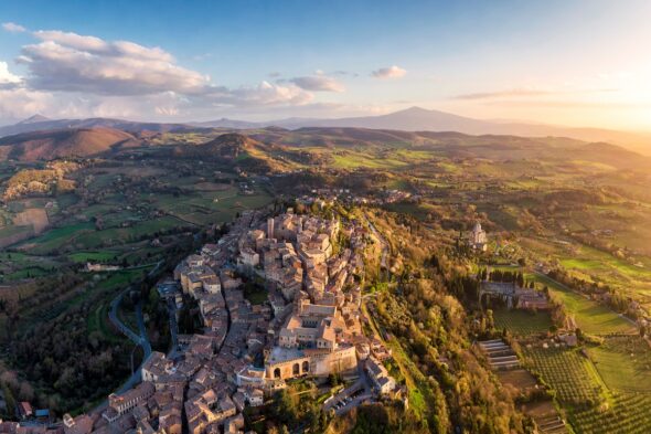 What are the most beautiful villages in Tuscany?