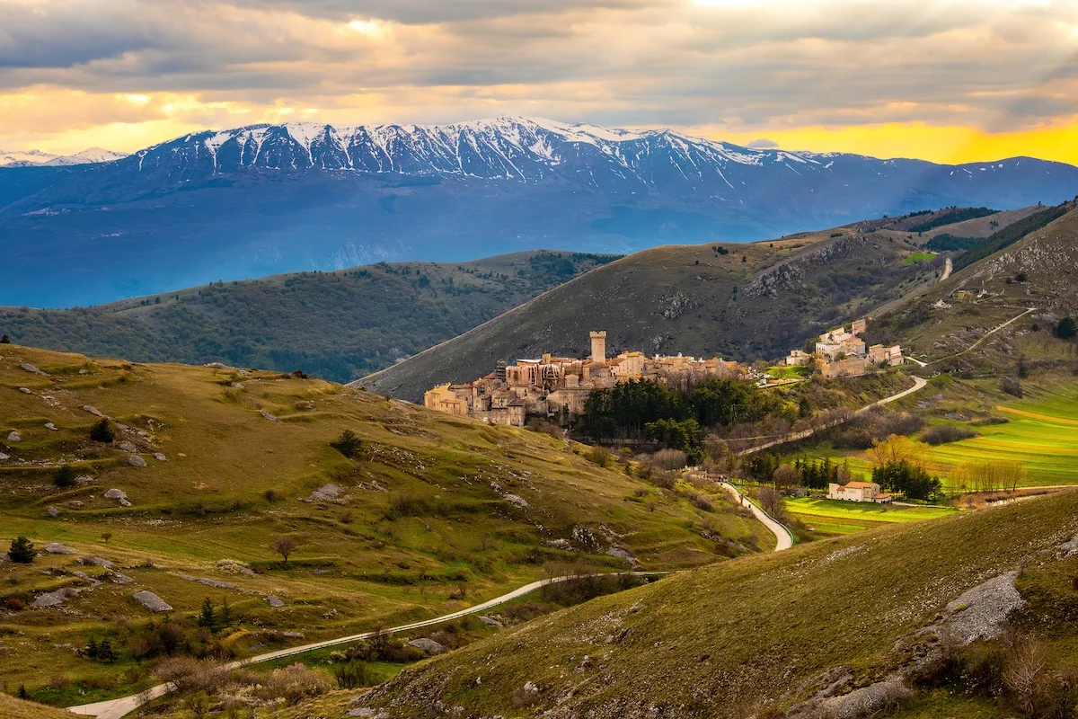 Quali sono i borghi più belli dell’Abruzzo? Santo Stefano di Sessanio