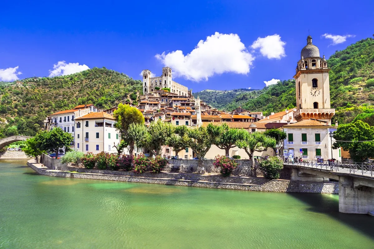 Quali sono i borghi più belli della Liguria? dolceacqua