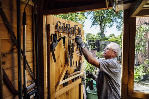 Capanno attrezzi in giardino: servono in permessi?