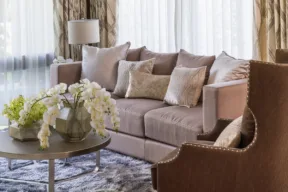 salotto in stile granny chic