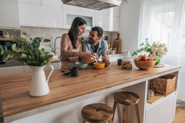 Come organizzare la zona giorno in una casa senza tavolo da pranzo
