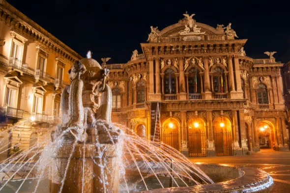 Teatro Bellini di sera