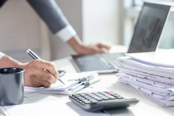 persona firma documenti