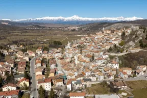 Rocca di Mezzo: dove si trova e cosa fare nel paese più freddo d'Italia