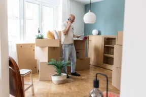 Si può sfrattare l'inquilino senza rivolgersi a un giudice?