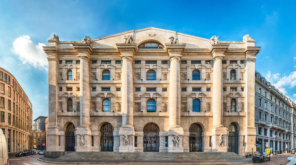 palazzo mezzanotte a Milano