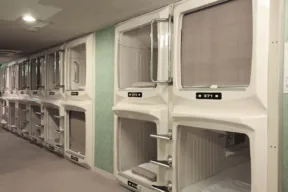 capsule hotel
