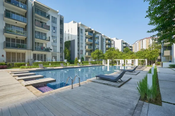 piscina condominiale
