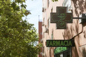 Perché le farmacie hanno il simbolo del serpente?