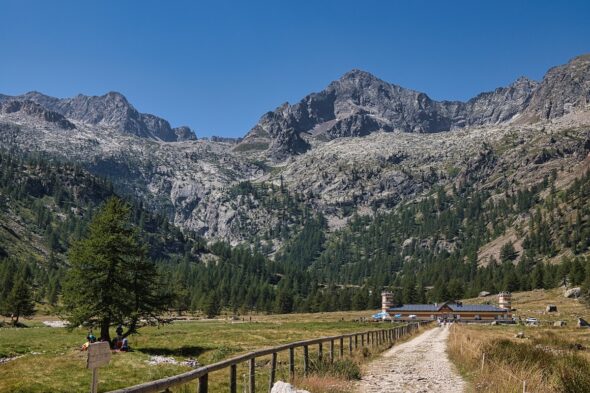 History and features of the Valasco mountain hut, the castle at 1,764 metres commissioned by a king