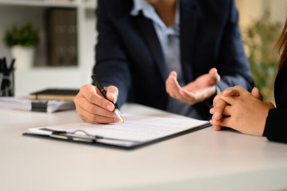 Deposit, payment on account or right of withdrawal? How they differ before completion
