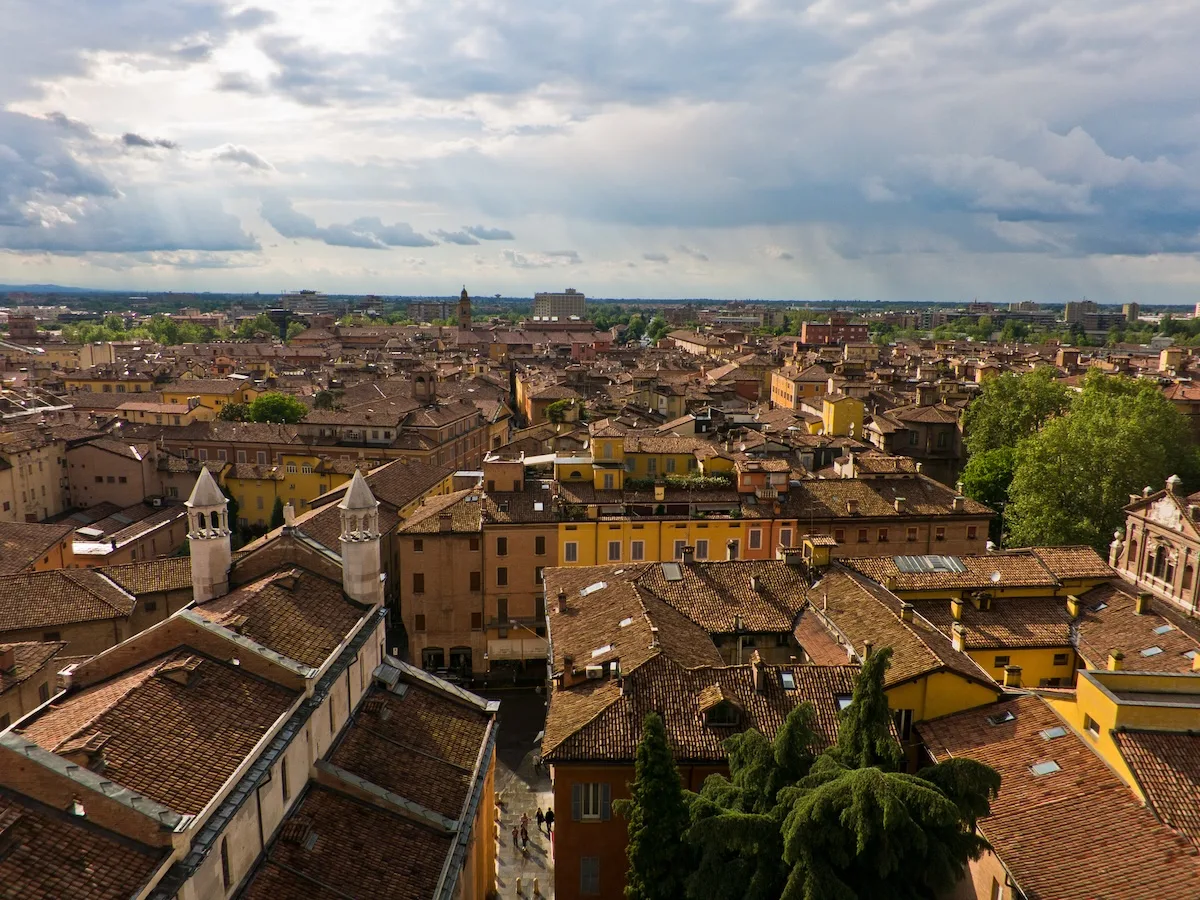 Case-popolari-e-social-housing-parte-la-mappa-degli-immobili-da-recuperare-jpg.webp