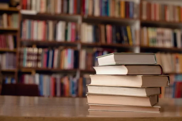 Come realizzare un tavolino fai da te con i libri