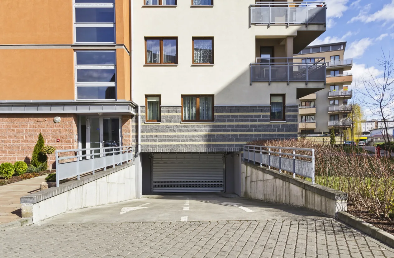 Garage-a-150-metri-da-casa-puo-essere-considerato-una-pertinenza-dellabitazione-jpg.webp